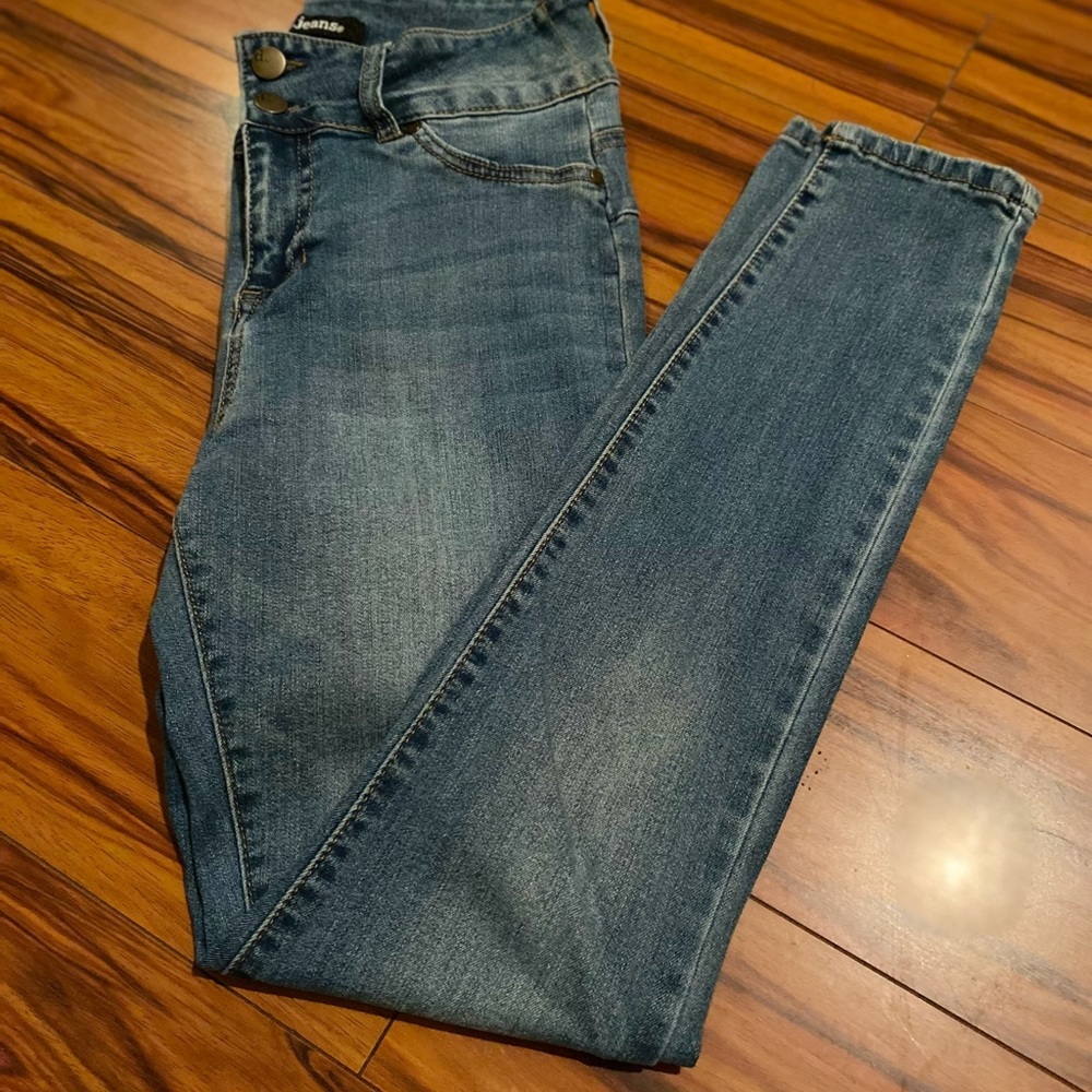 D Jeans Size 6 Medium Wash